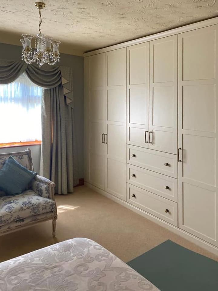 bespoke bedrooms - Hawkers